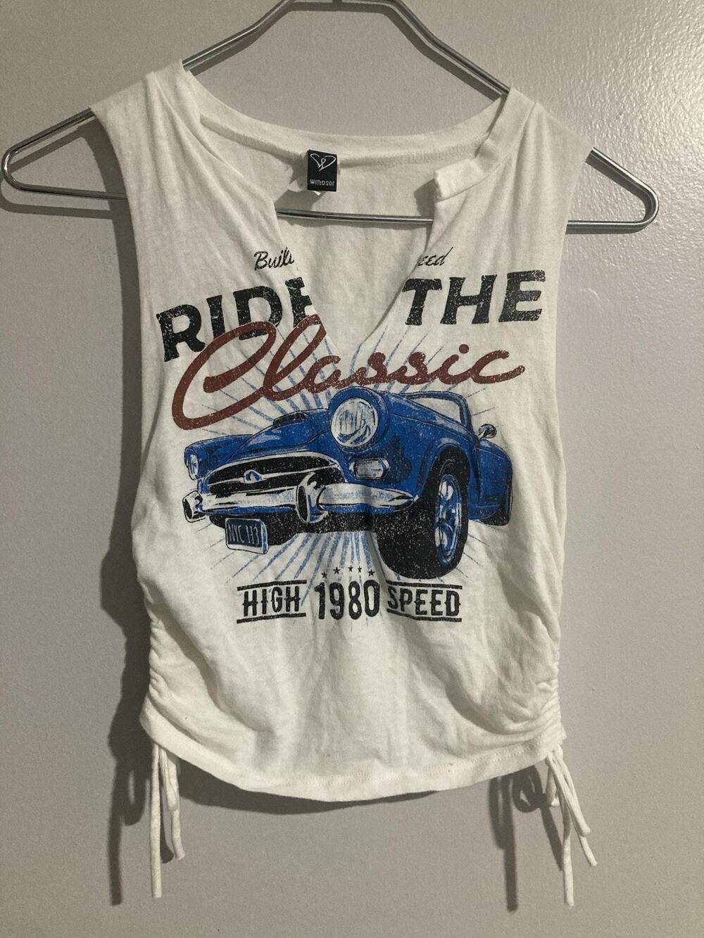 Windsor Tank Womens S White Cropped V-Neck Adjustable Strap Graphic Summer